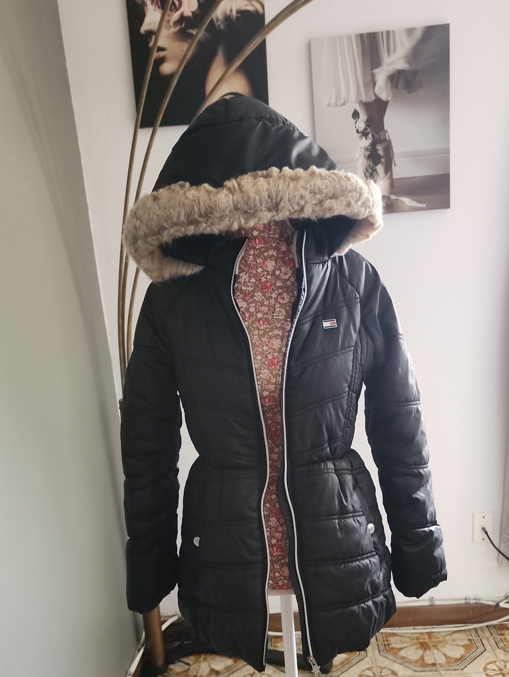 Black Faux-Fur Trim Hooded Puffer Jacket - Girl's
